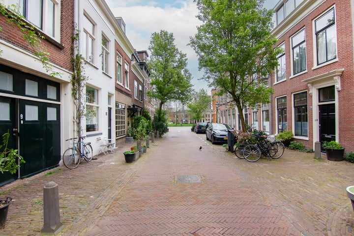 View photo 34 of Parkstraat 9