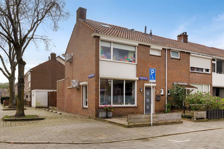 Bekijk foto 1 van Parmentierstraat 12