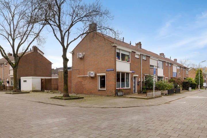 Bekijk foto 33 van Parmentierstraat 12