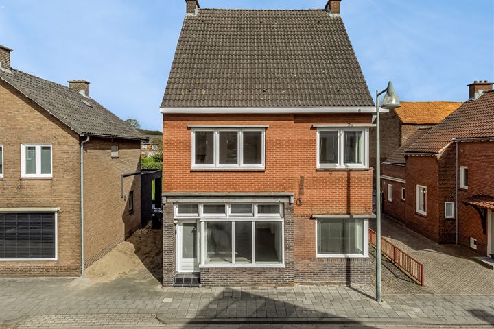 Bekijk foto 1 van Dorpstraat 61