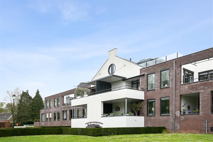 Bekijk foto 2 van Karmelhof 8