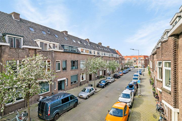 View photo 1 of Jan Willem Frisostraat 22-B