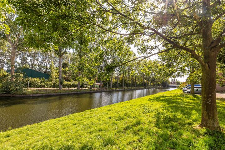 Bekijk foto 2 van Burgemeester Cramergracht 52