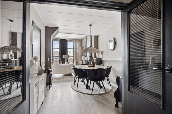 Photo 19 of Voorstraat 17