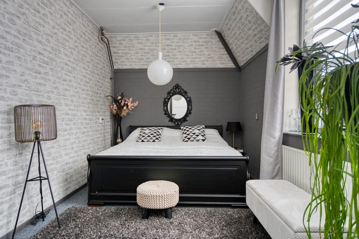 Photo 32 of Voorstraat 17