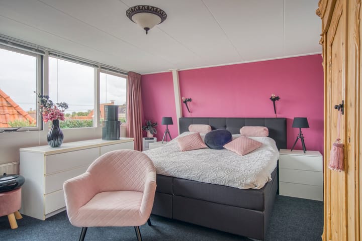 Photo 40 of Voorstraat 17