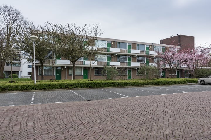 Bekijk foto 1 van Idenburgplein 17