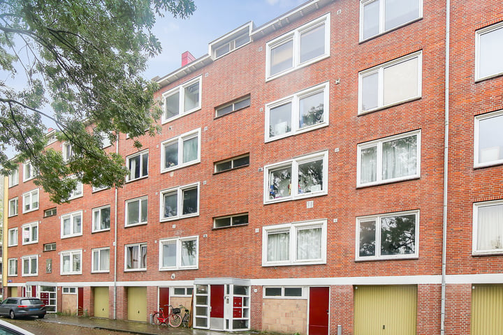 Bekijk foto 1 van Willem Molengraaffstraat 3-3