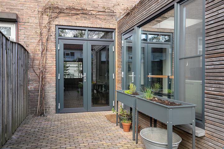 Bekijk foto 30 van Moerdijkstraat 15