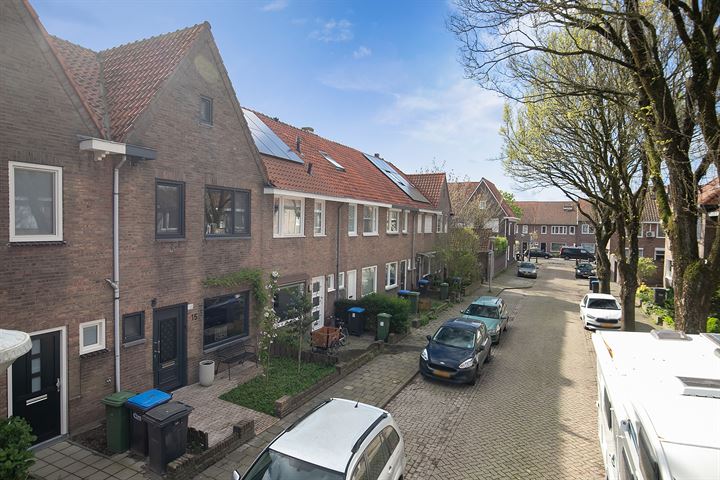 Bekijk foto 37 van Moerdijkstraat 15