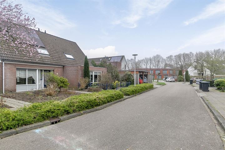 Bekijk foto 4 van Truus Wijsmüllerstraat 4