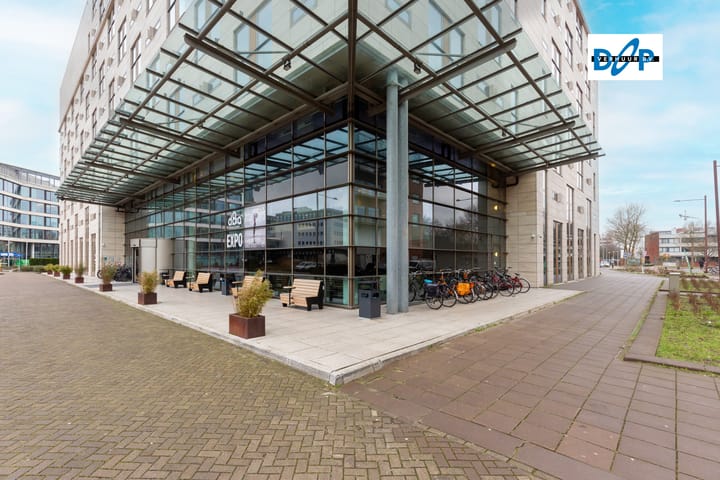 John M. Keynesplein 2