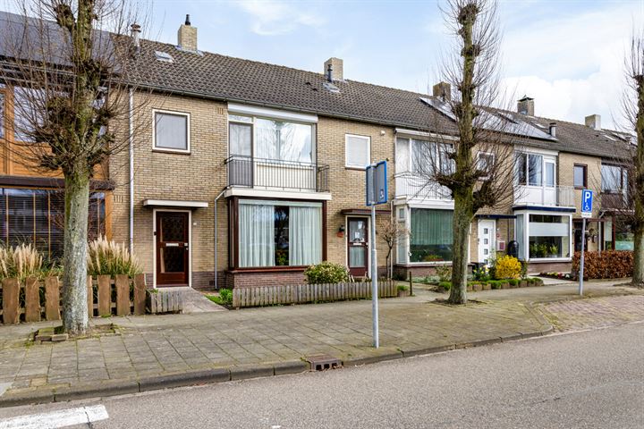 View photo 3 of Zeestraat 44