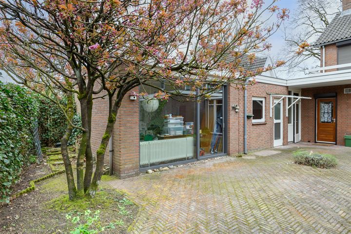 Bekijk foto 17 van Korte Bredestraat 47