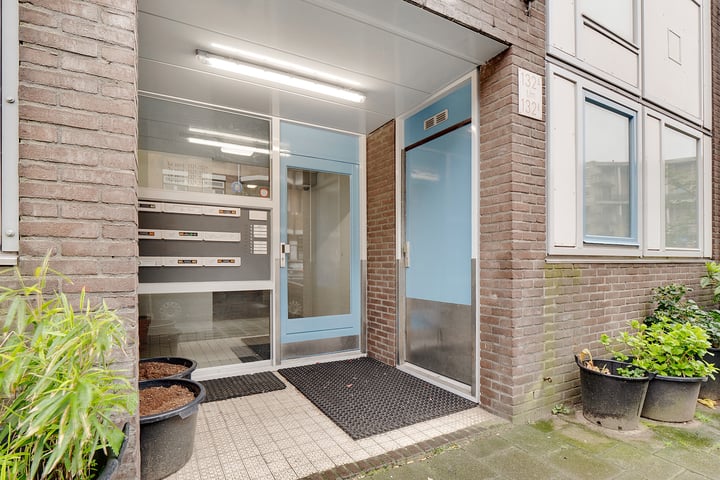 Bekijk foto 1 van Tweede Oosterparkstraat 132-D