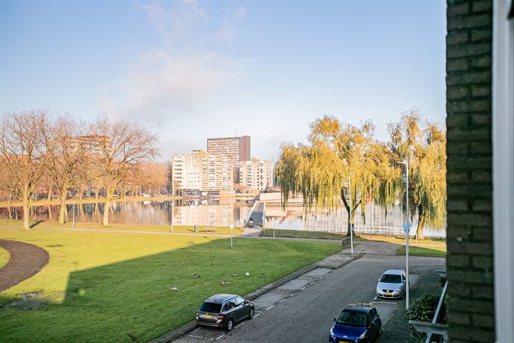 Bekijk foto 4 van Hermine Moquettestraat 20