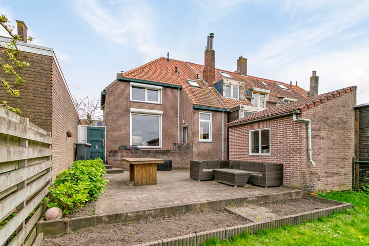 View photo 23 of Burgemeester van Loonstraat 55