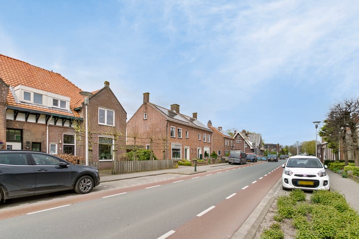 View photo 27 of Burgemeester van Loonstraat 55