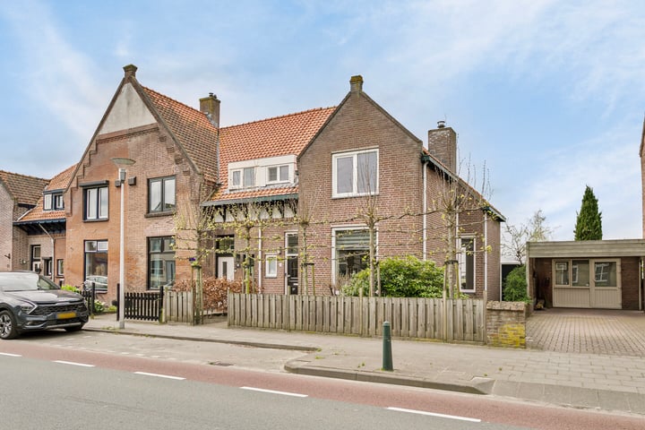 View photo 30 of Burgemeester van Loonstraat 55