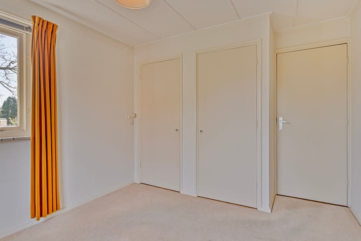 Photo 18 of Jacob van Houtestraat 16