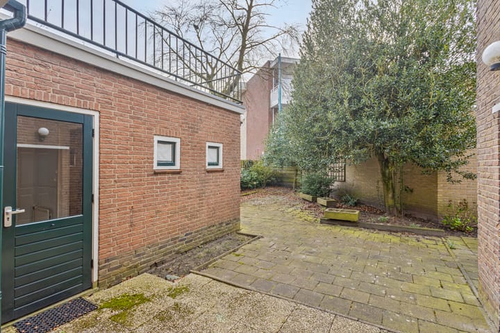 Photo 38 of Jacob van Houtestraat 16