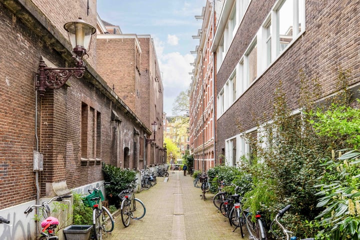 Bekijk foto 32 van Nieuwe Kerkstraat 147-2