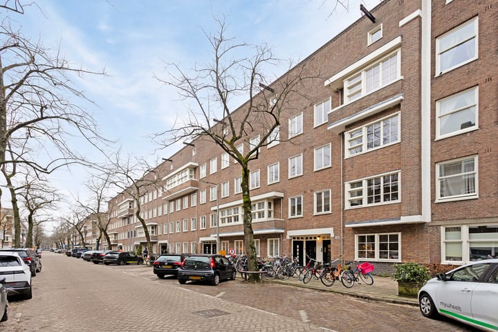 View photo 2 of Orteliusstraat 126-C