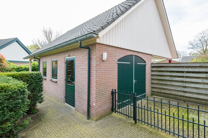 Bekijk foto 43 van Pastoor Thuisstraat 16