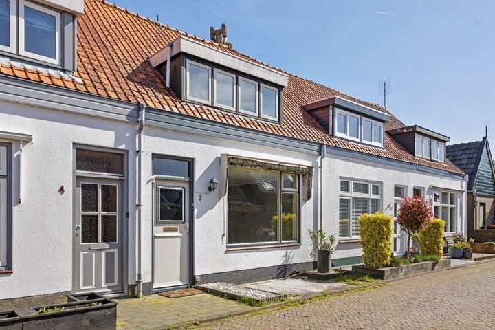 Bekijk foto 3 van Hoflandstraat 3