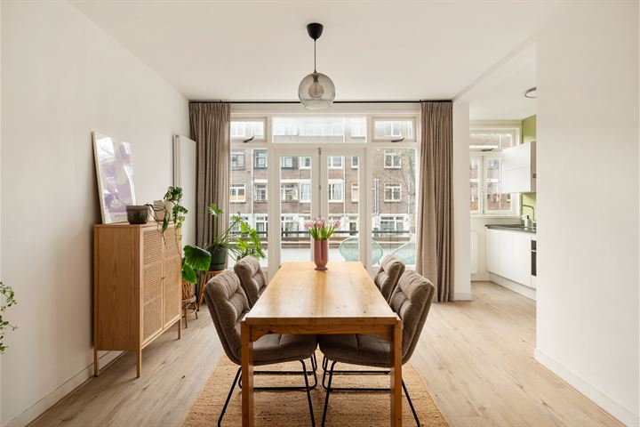 Bekijk foto 1 van Van Houtenstraat 17-B