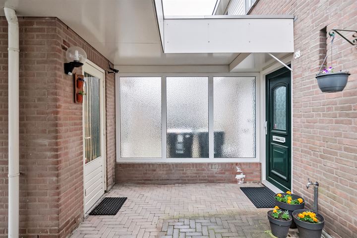 Bekijk foto 35 van Benthuizenstraat 38