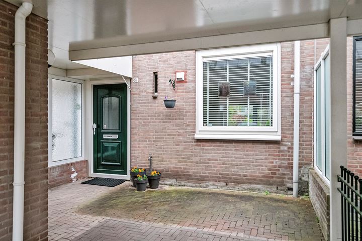 Bekijk foto 34 van Benthuizenstraat 38