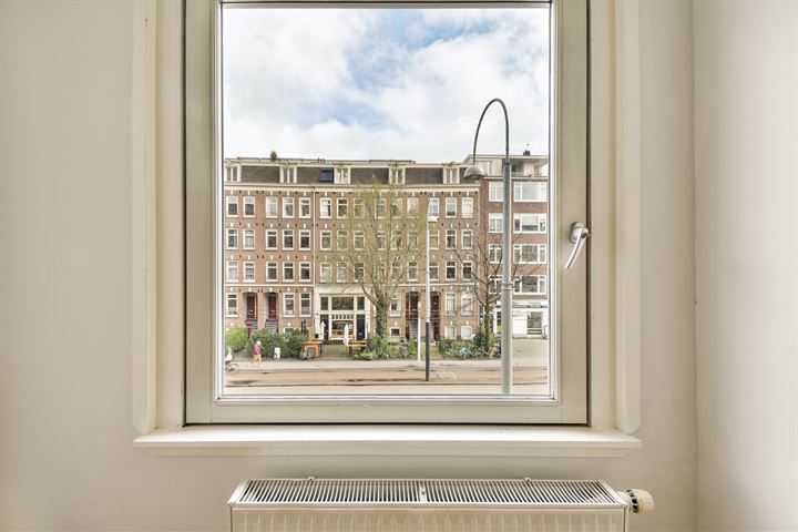 Bekijk foto 7 van Linnaeusstraat 40-1