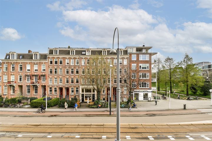 Bekijk foto 19 van Linnaeusstraat 40-1