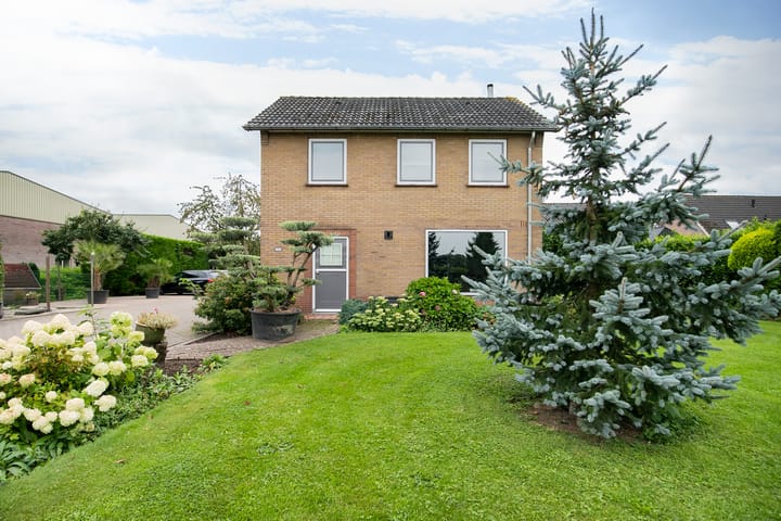 Photo 6 of Laarstraat 27-27A