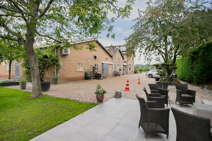 Photo 38 of Laarstraat 27-27A