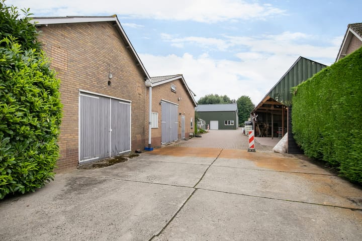 Photo 46 of Laarstraat 27-27A