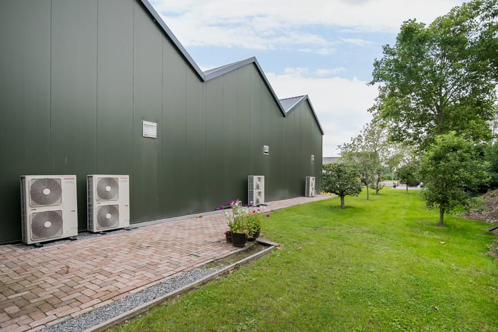 Photo 57 of Laarstraat 27-27A