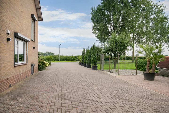 Photo 59 of Laarstraat 27-27A