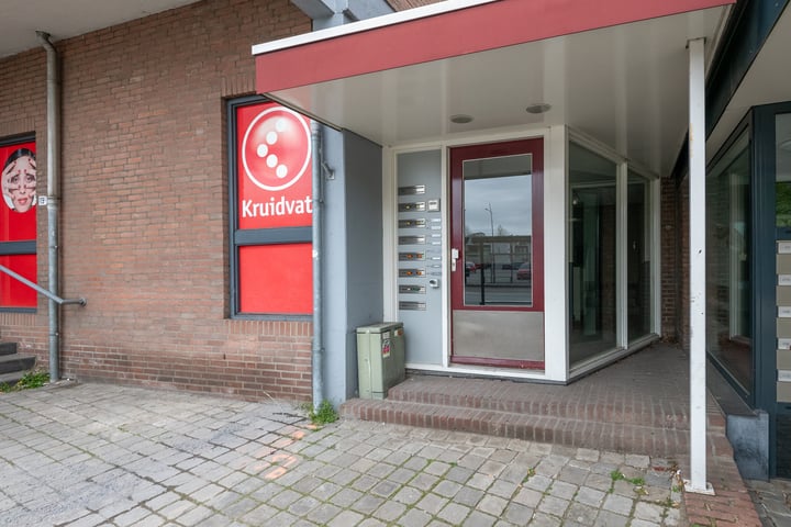 Bekijk foto 16 van Veldhofstraat 23-B