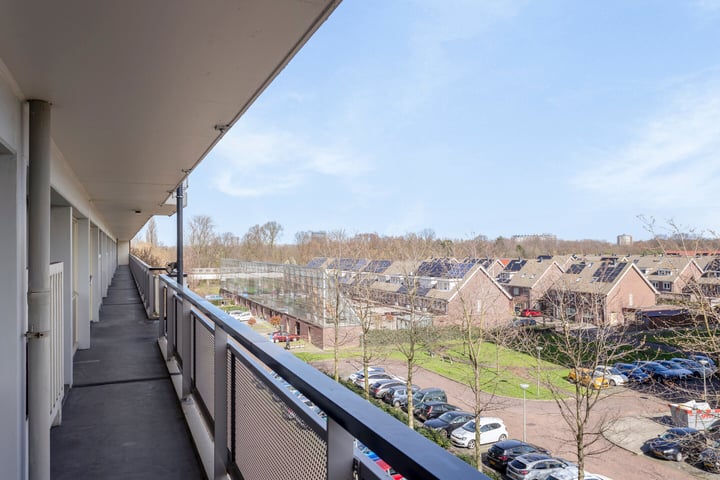 View photo 16 of Vlaardingerdijk 378