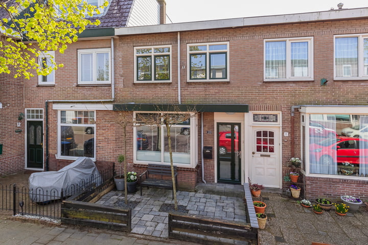 Bekijk foto 50 van Cederstraat 10