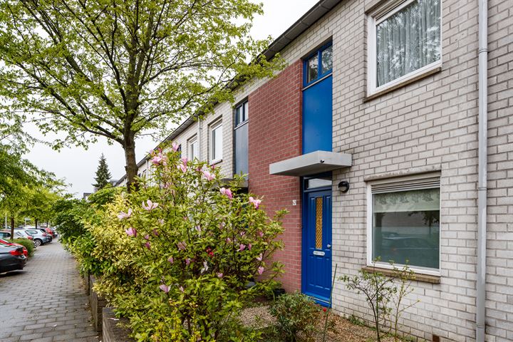 View photo 24 of Steve Bikostraat 47