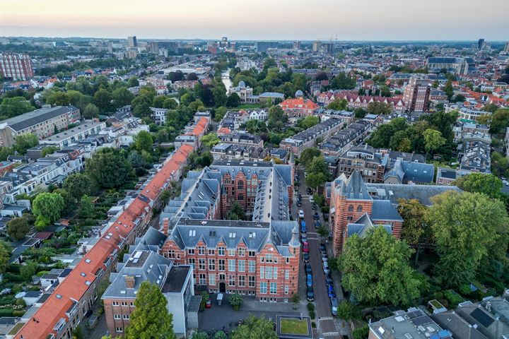 Bekijk foto 38 van Hugo de Grootstraat 117