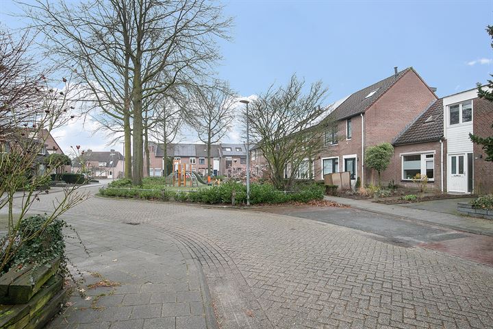 Bekijk foto 35 van Hongerberg 11