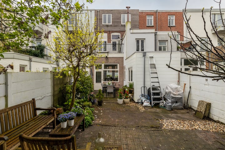 View photo 14 of Nassaustraat 13-A