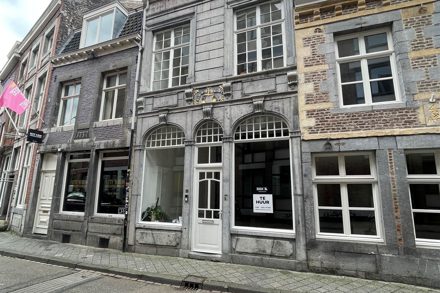 View photo 2 of Sint Pieterstraat 48