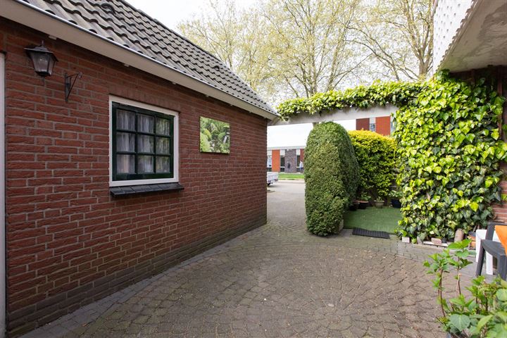 Bekijk foto 27 van Veldstraat 2