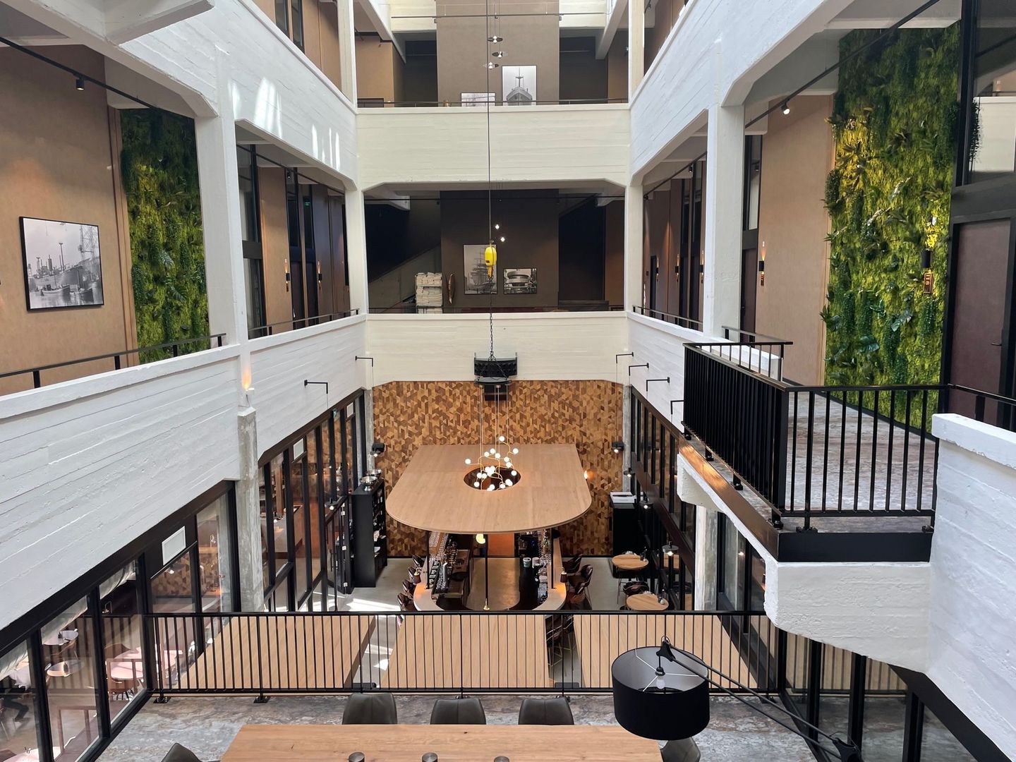 Foto 5 van Hotel De Timmerfabriek suite 120