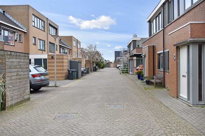 Bekijk foto 45 van Verhoevenstraat 29